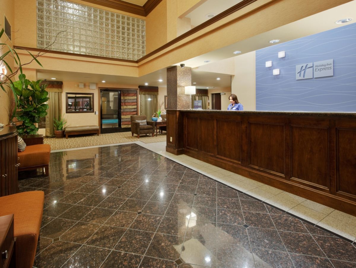 Lobby of Holiday Inn Express Union City
